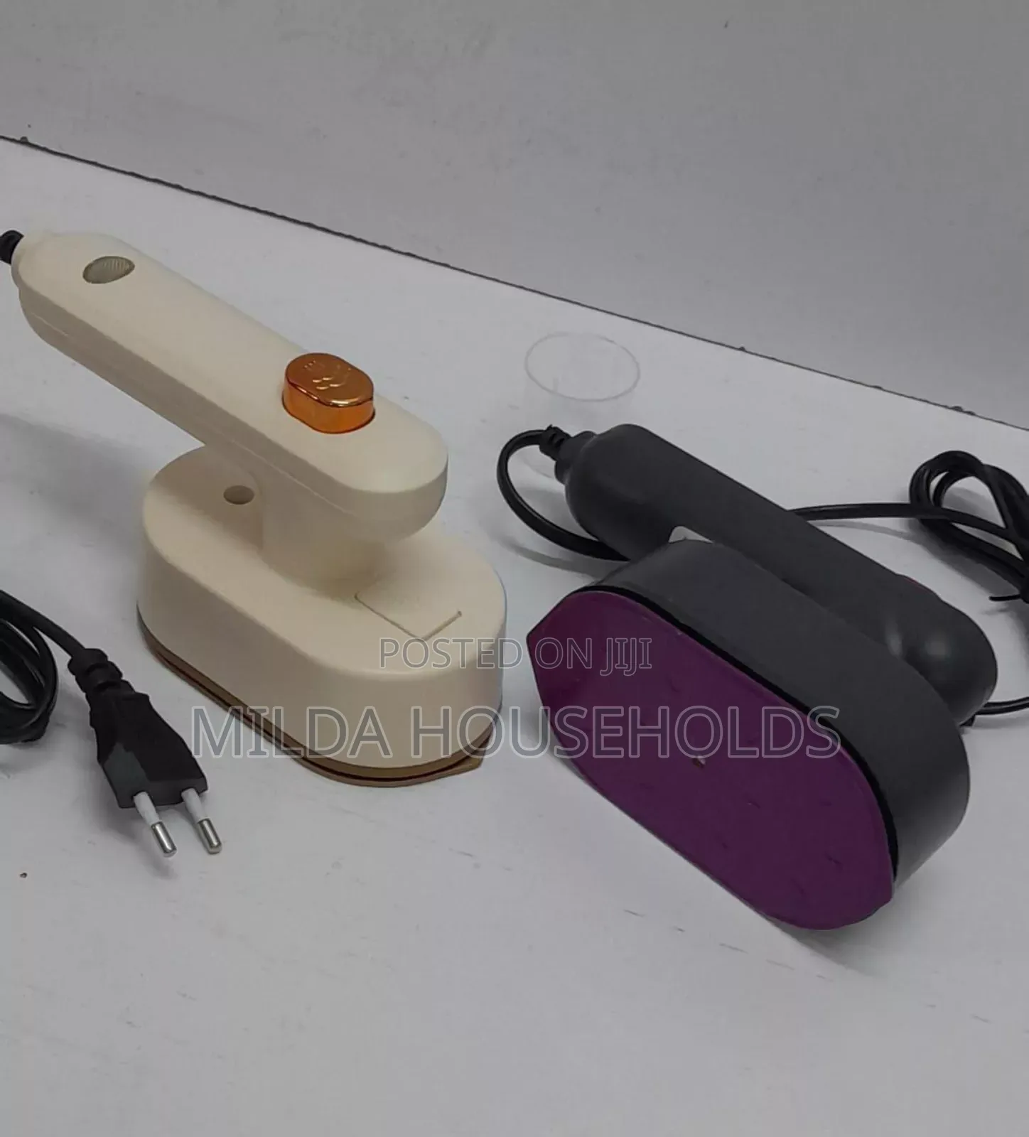 Mini Portable Steam Ironing Machine.