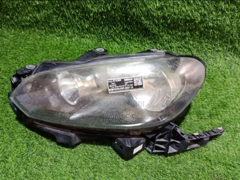 Vw Golf Mk6 Headlights (Sold as a Pair) 2010