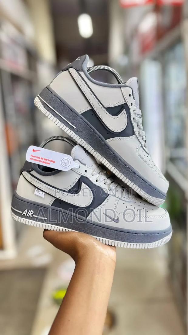 Nike Air Force Low Wolf Grey Sneakers - main view