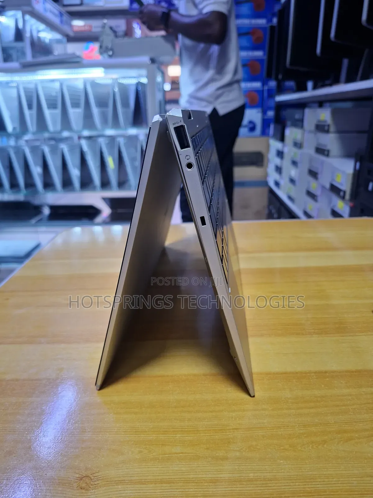 Laptop HP EliteBook x360 1040 G7 16GB Intel Core i7 SSD 256GB