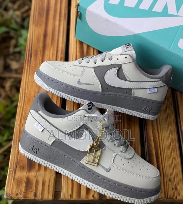 Nike Air Force Low Wolf Grey Sneakers - thumbnail 3