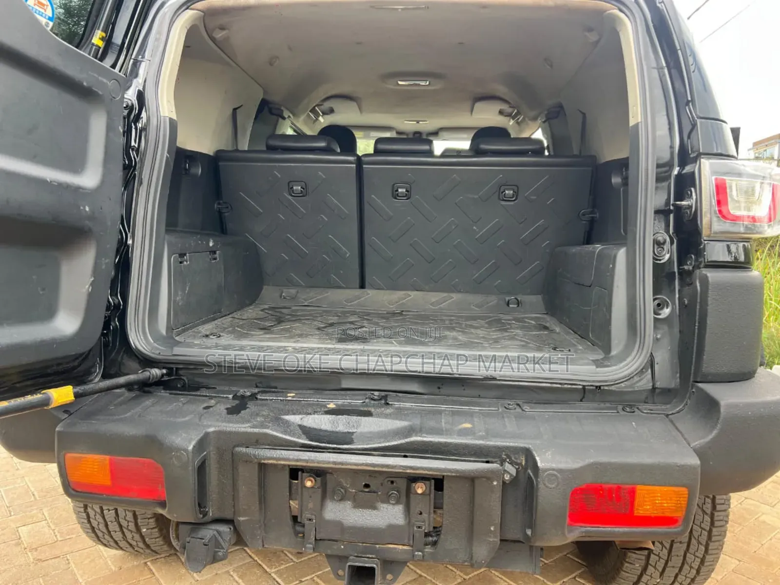 Toyota FJ Cruiser 4x4 Automatic 2012 Black
