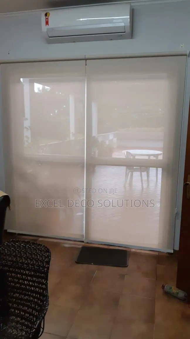 Sunscreen Roller Blinds For Modern Homes – Clean, Contemporary Look