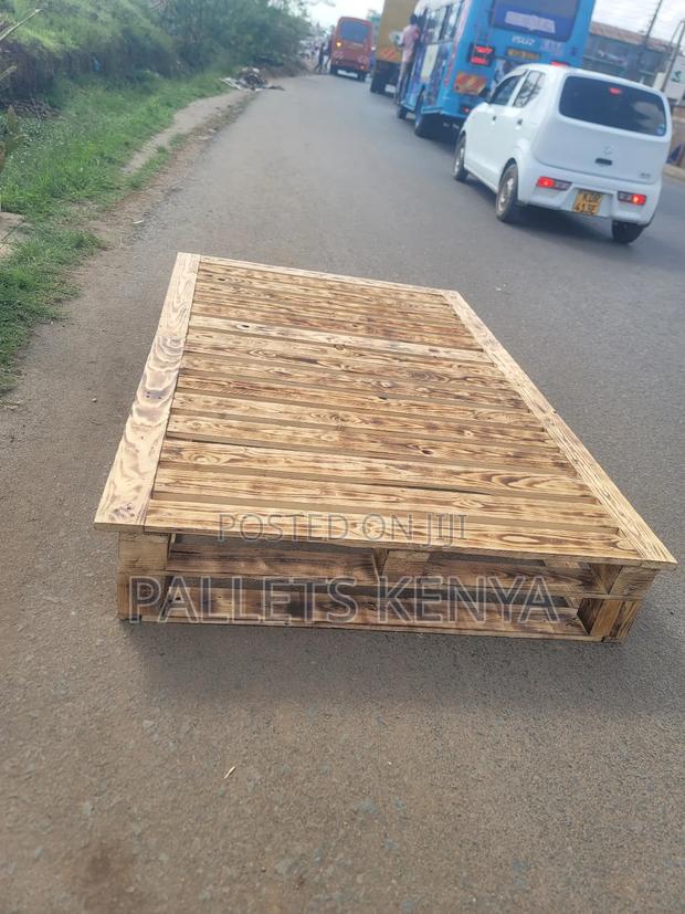 4by6 Modern Blazed Pallet Bed Frame .Sg06