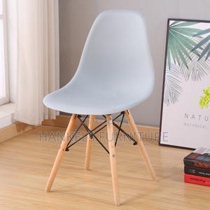 Elegant Grey Eames Chair for Dining and Study - thumbnail 2