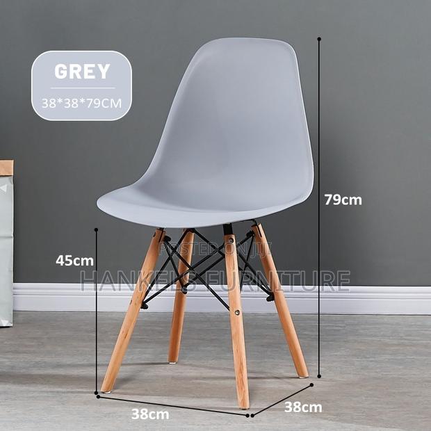 Elegant Grey Eames Chair for Dining and Study - thumbnail 4