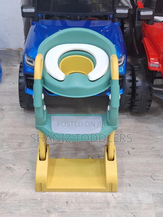 Portable Toddler Toilet Trainer - thumbnail 3