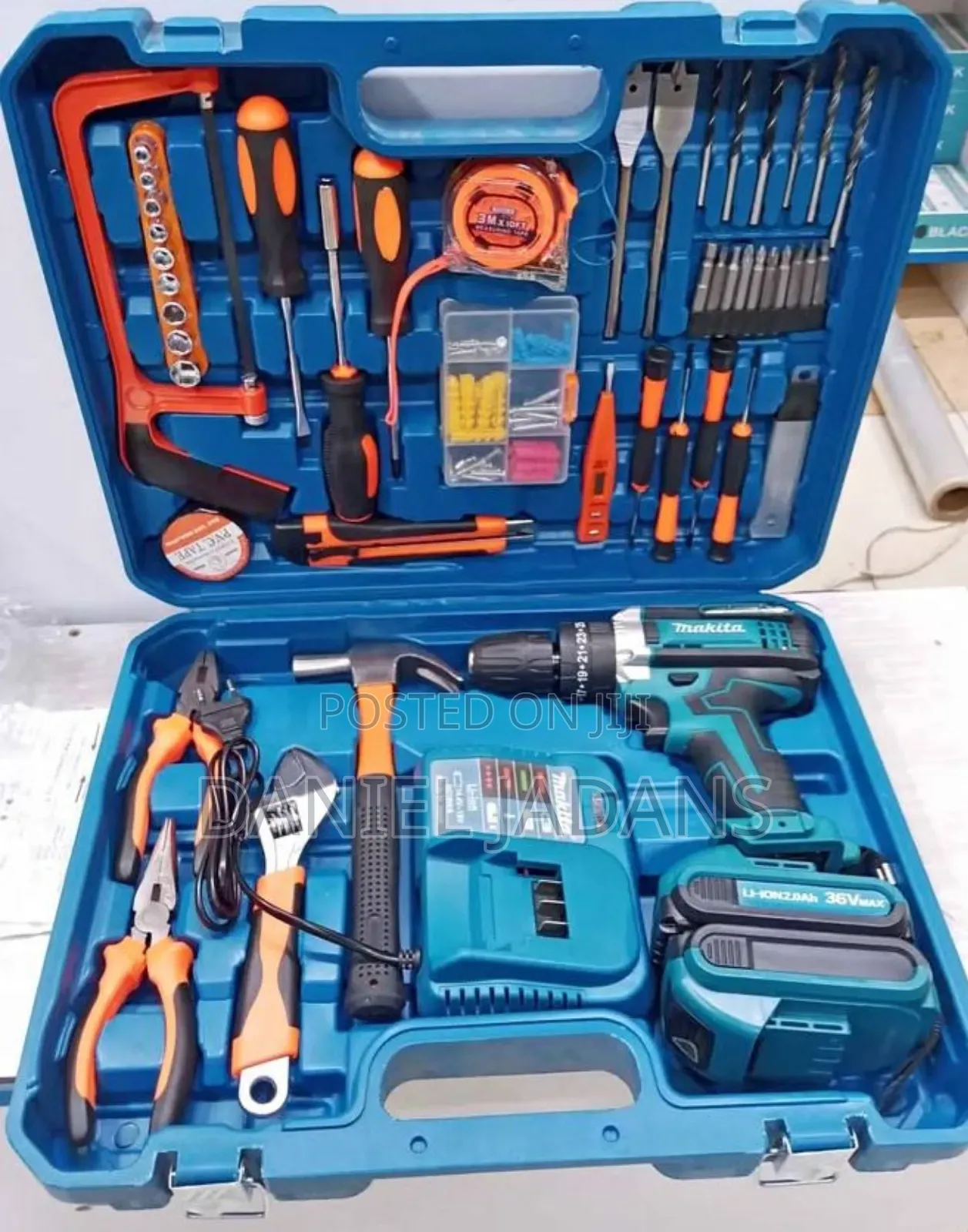 Makita Cordless Drill Set With Tools