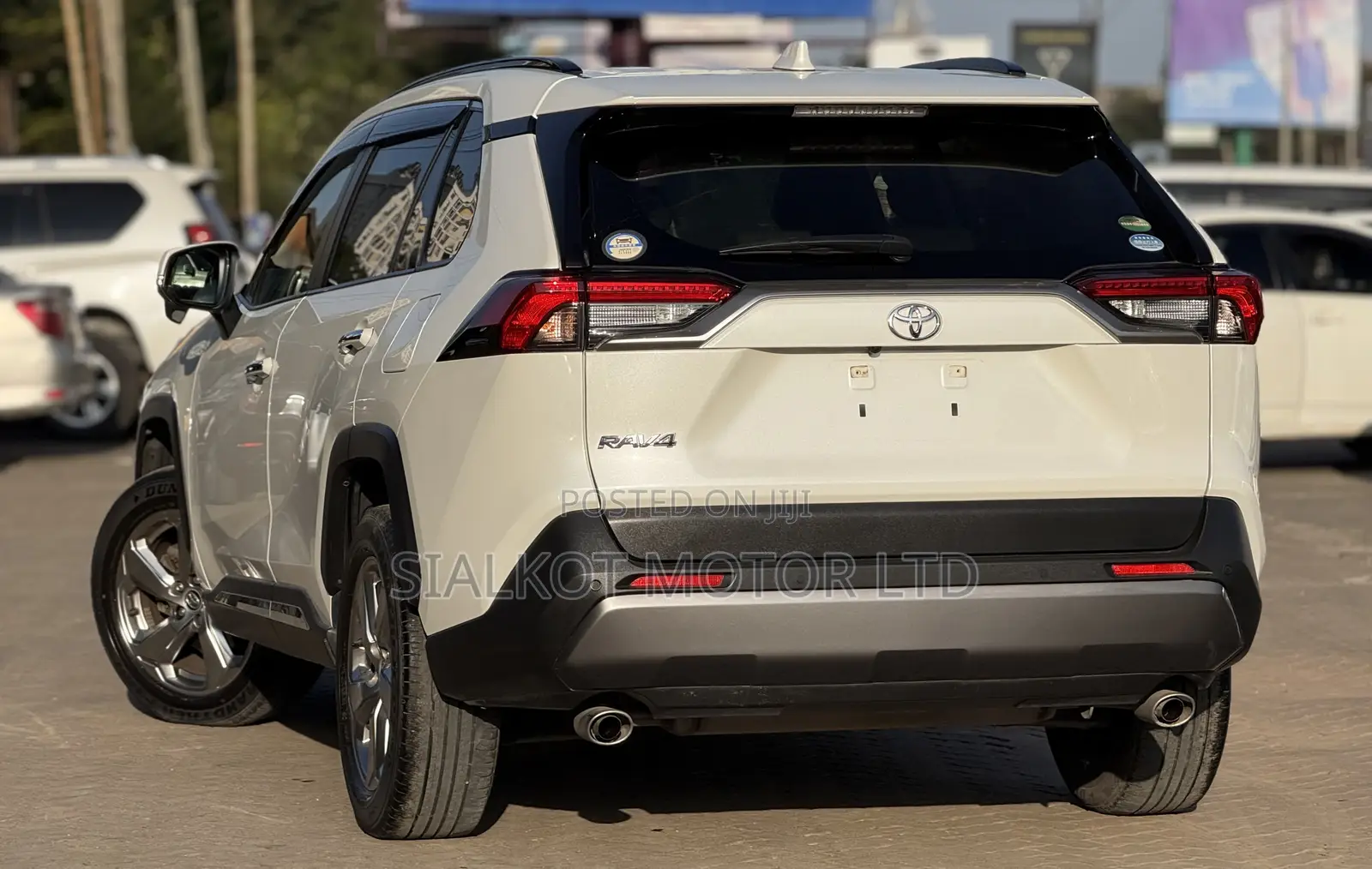 Toyota RAV4 Limited AWD 2019 White