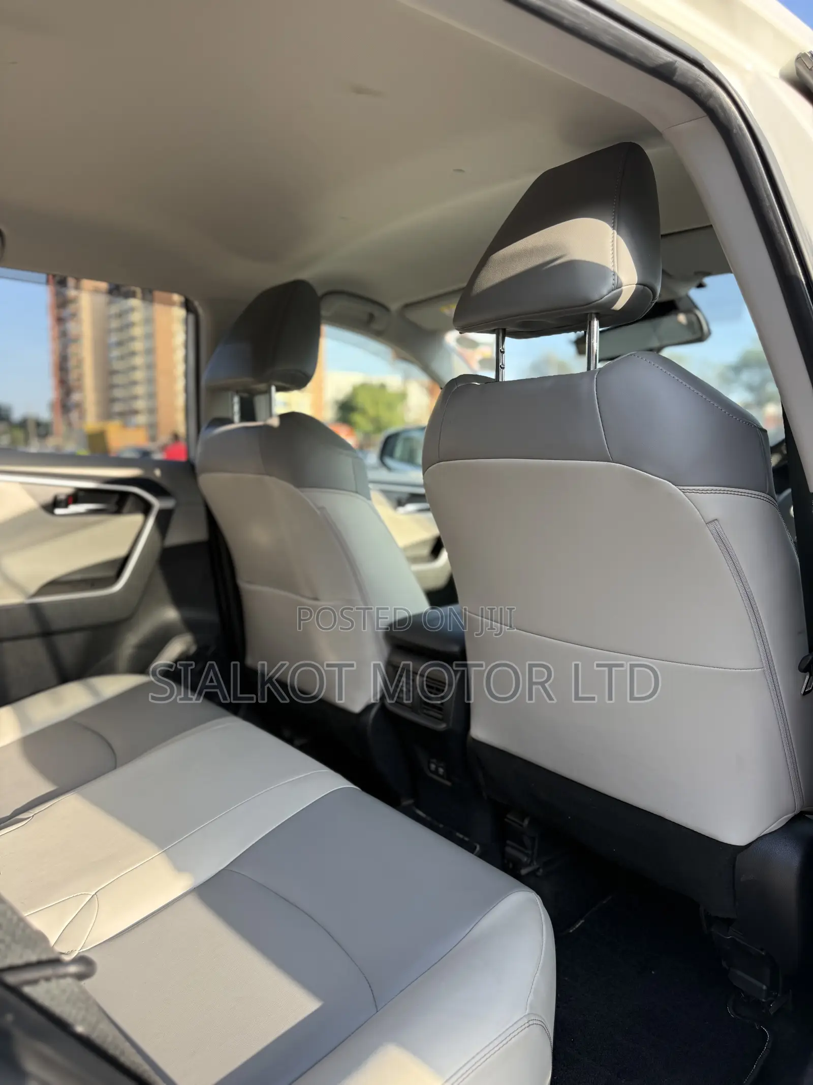 Toyota RAV4 Limited AWD 2019 White