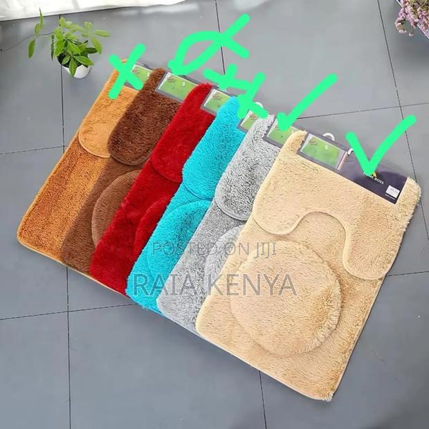 *3 in 1 Fluffy Toilet Mats - main view