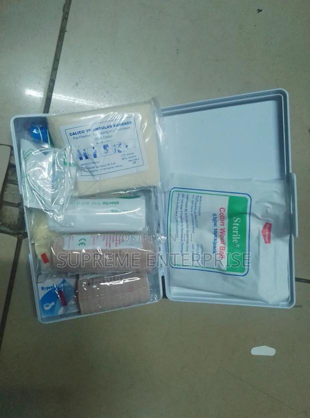 Emergency First Aid Kit - thumbnail 2
