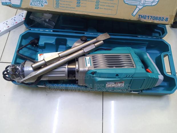Total Demolition Breaker 1700watts 14kg - thumbnail 3
