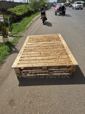 4by6 Beautiful Blazed Pallet Bed.Sn17