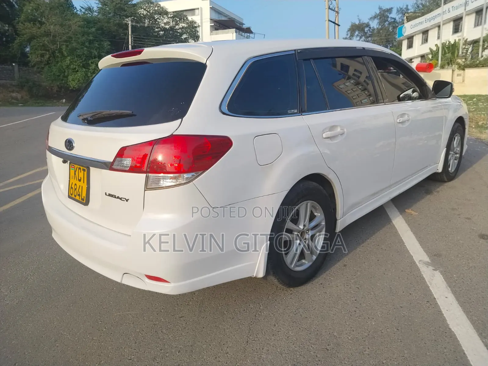 Subaru Legacy 2013 White