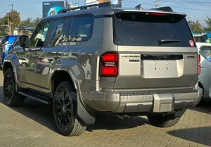 Toyota Land Cruiser Prado 2025 Gray