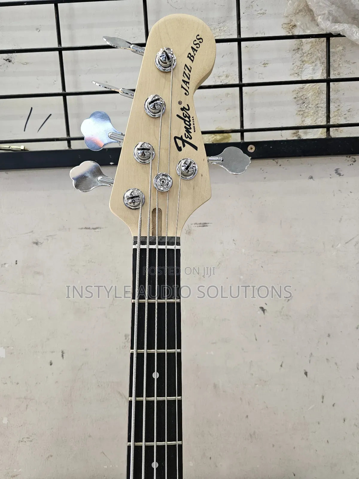 6 String Fender Jazz Bass Guitar