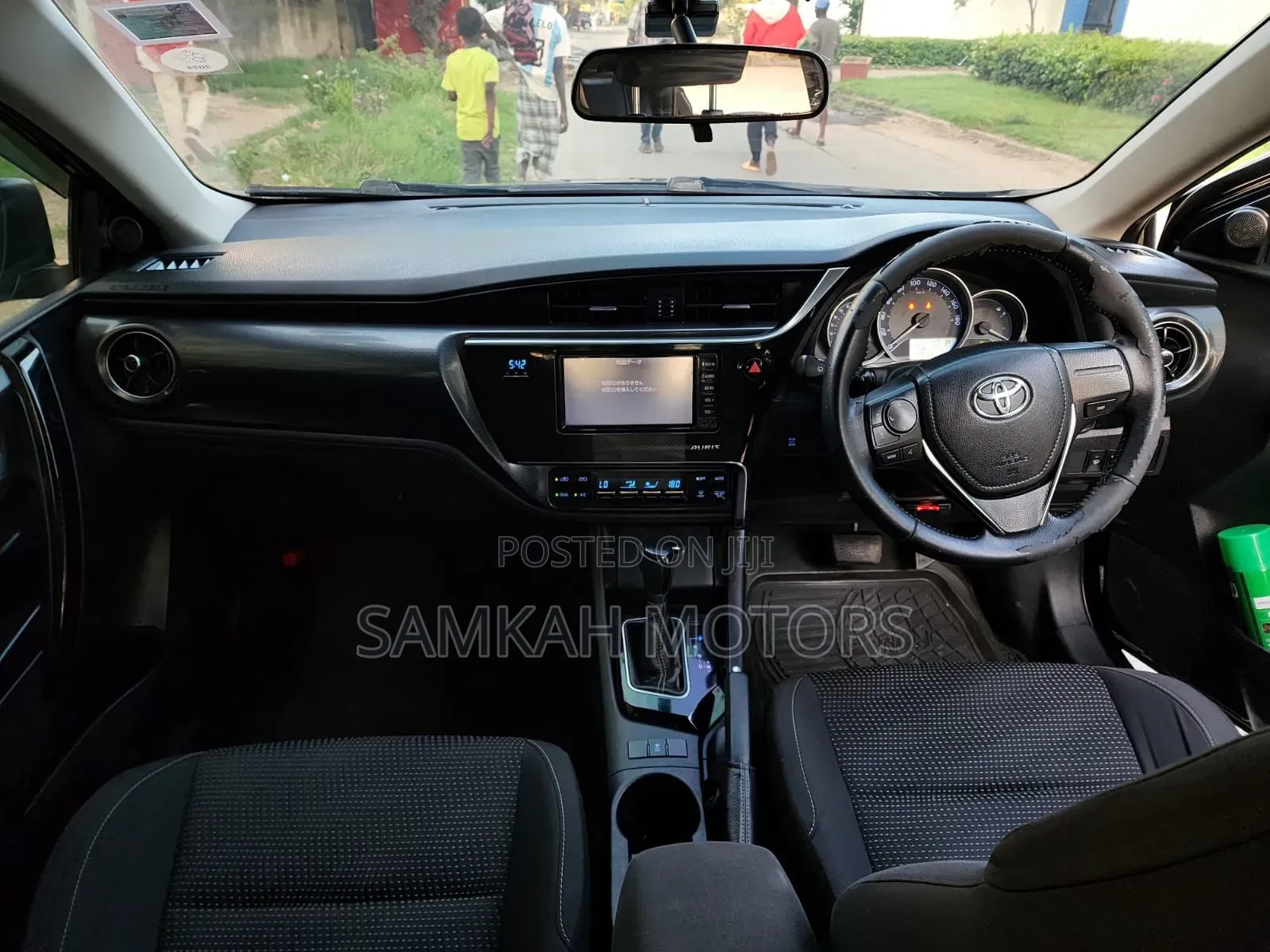 Toyota Auris 2017 Black