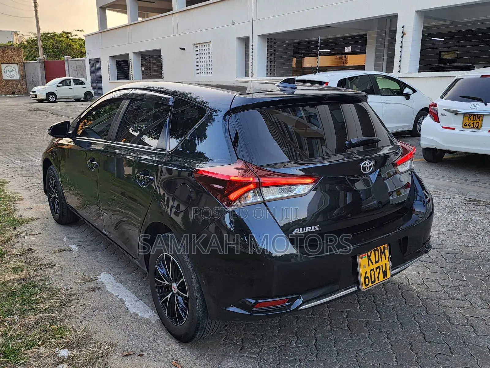 Toyota Auris 2017 Black