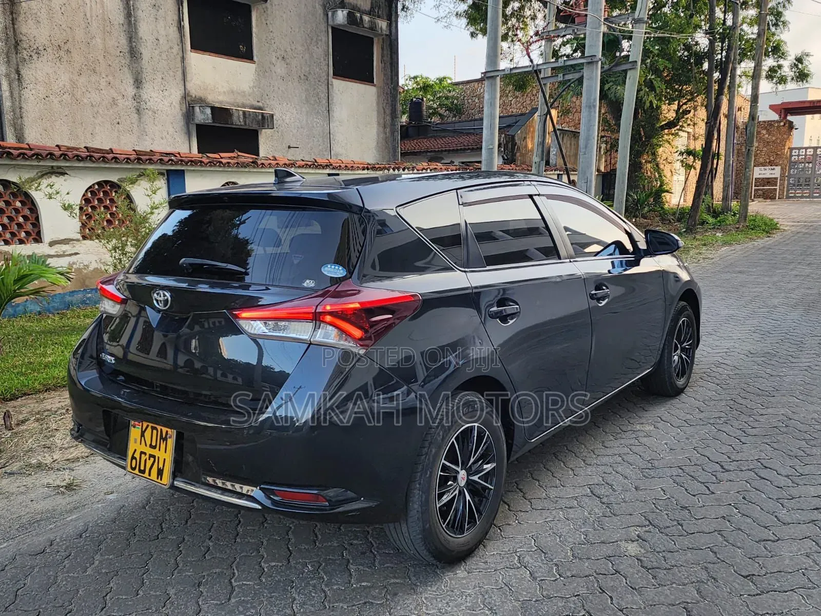 Toyota Auris 2017 Black