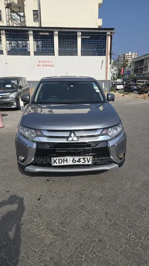 Mitsubishi Outlander 2015 Gray