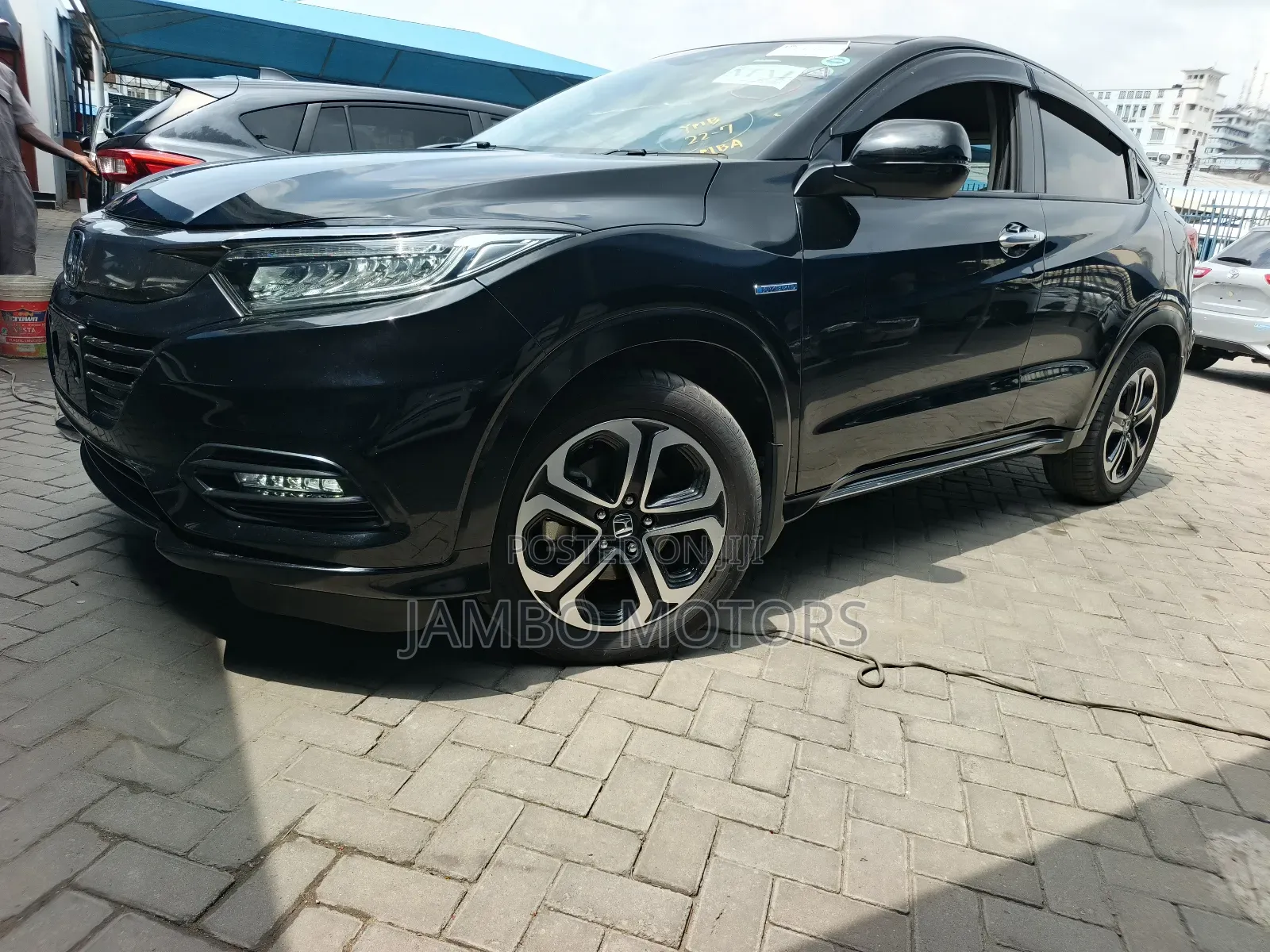 Honda Vezel 1.5 Hybrid 4WD 2020 Black