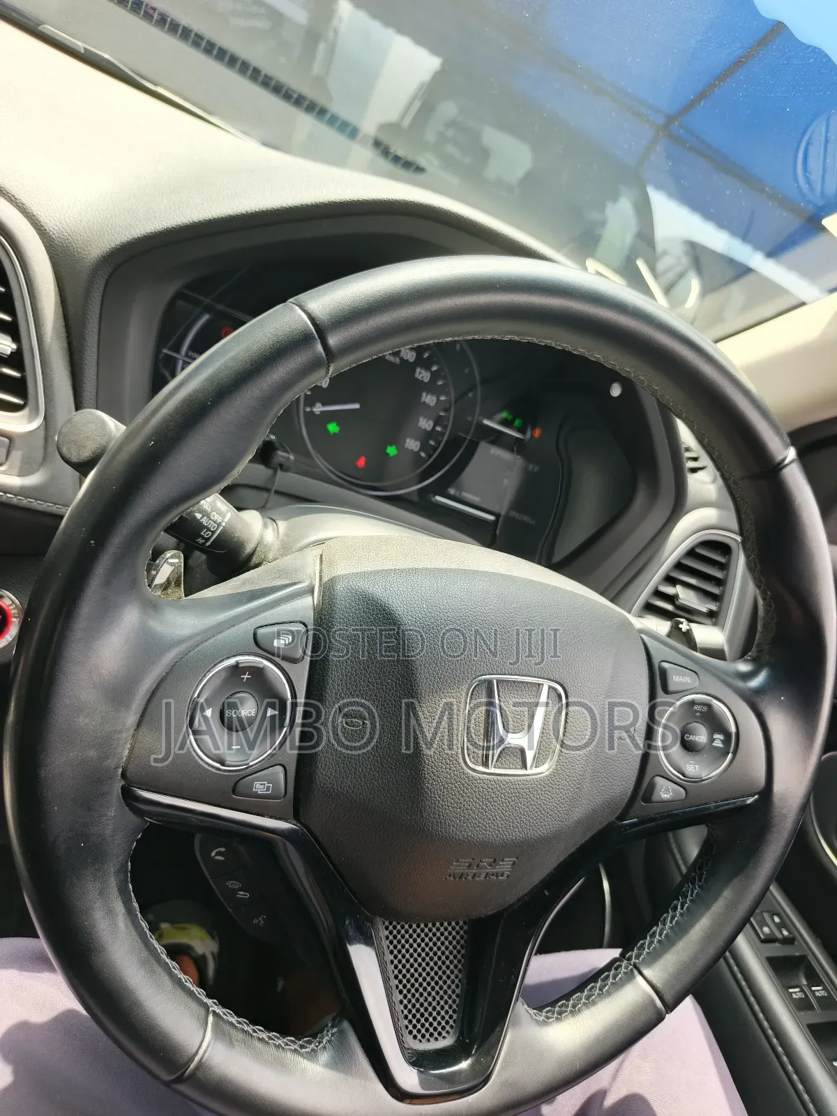 Honda Vezel 1.5 Hybrid 4WD 2020 Black