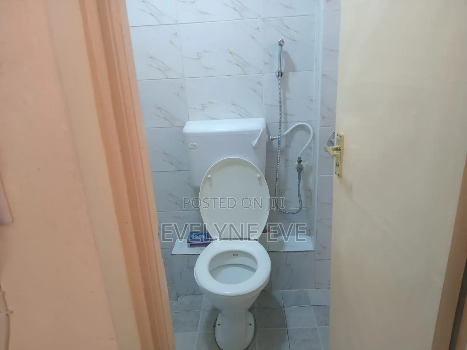 Air BNB Studio Apartment in South B Papino for Rent