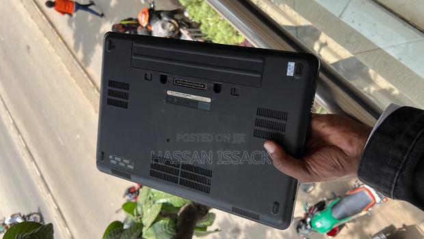 Laptop Dell Latitude E5440 8GB Intel Core i5 SSD 256GB - thumbnail 4