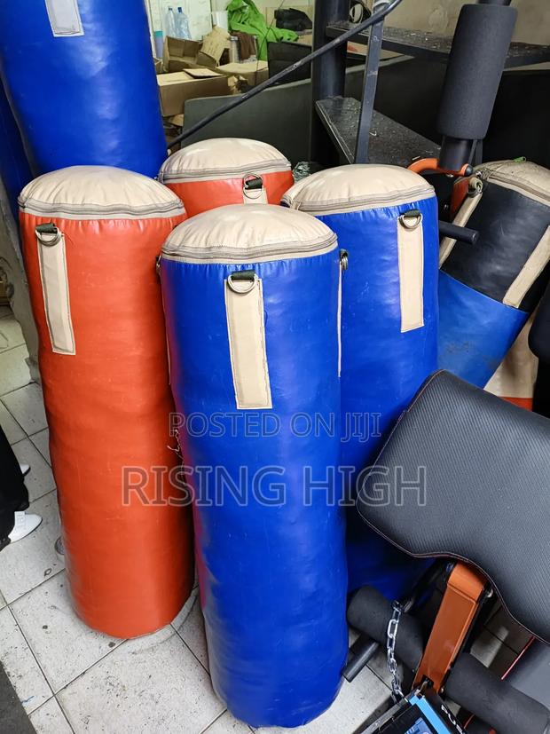 40kg Heavy Duty Punching Bag  - thumbnail 3