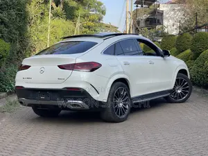 Mercedes-Benz GLE-Class 2021 White