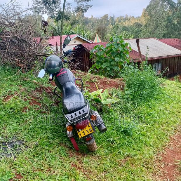 Bajaj Boxer 150 UG 2020 Red