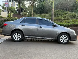 Toyota Corolla 2012 Gray