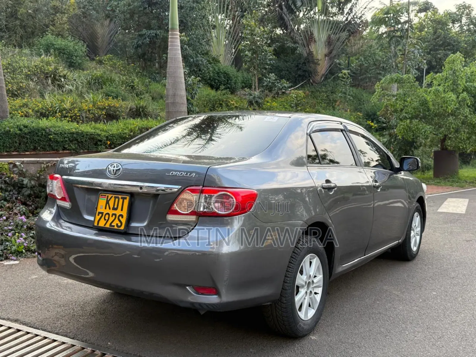 Toyota Corolla 2012 Gray