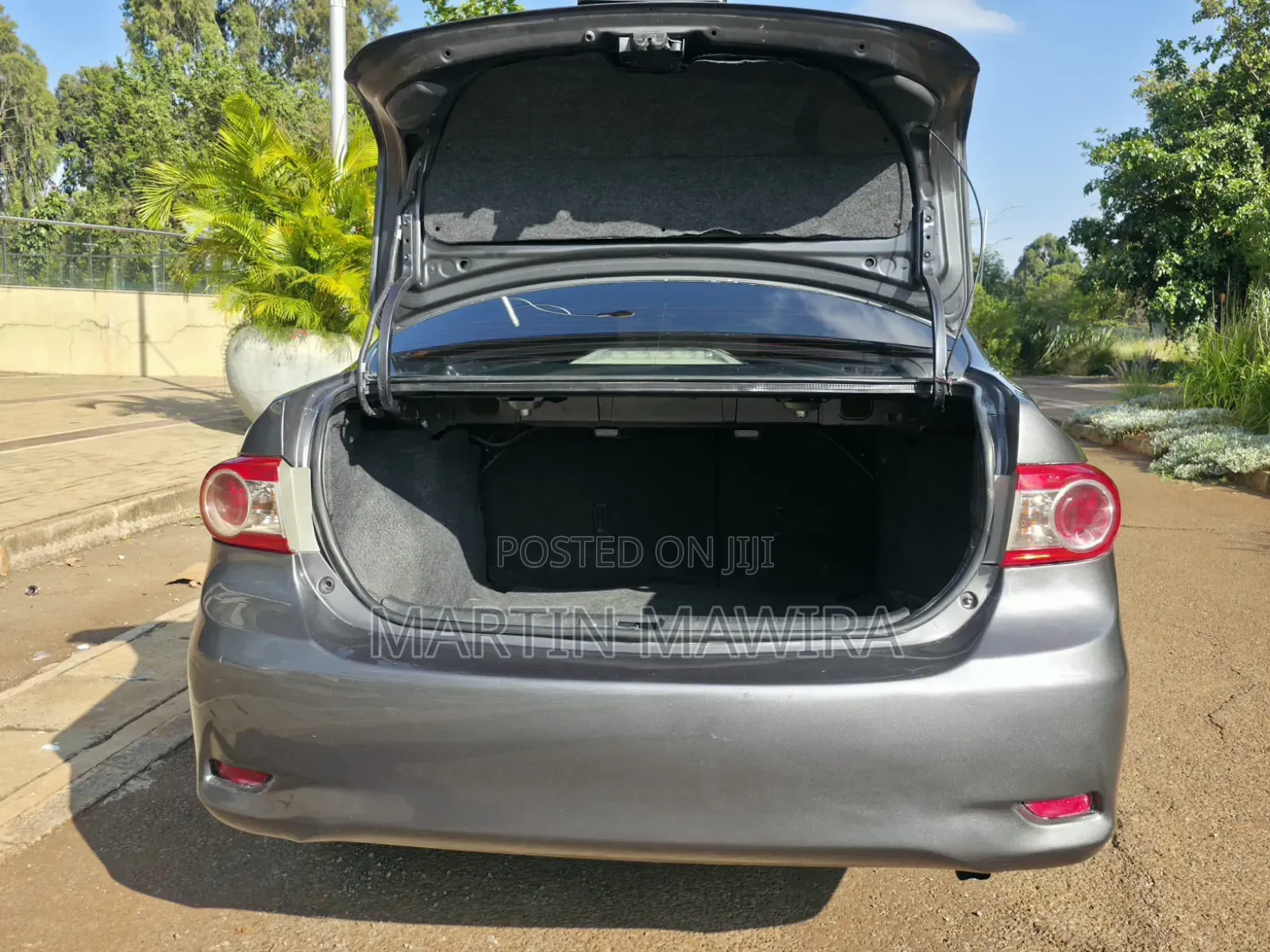 Toyota Corolla 2012 Gray