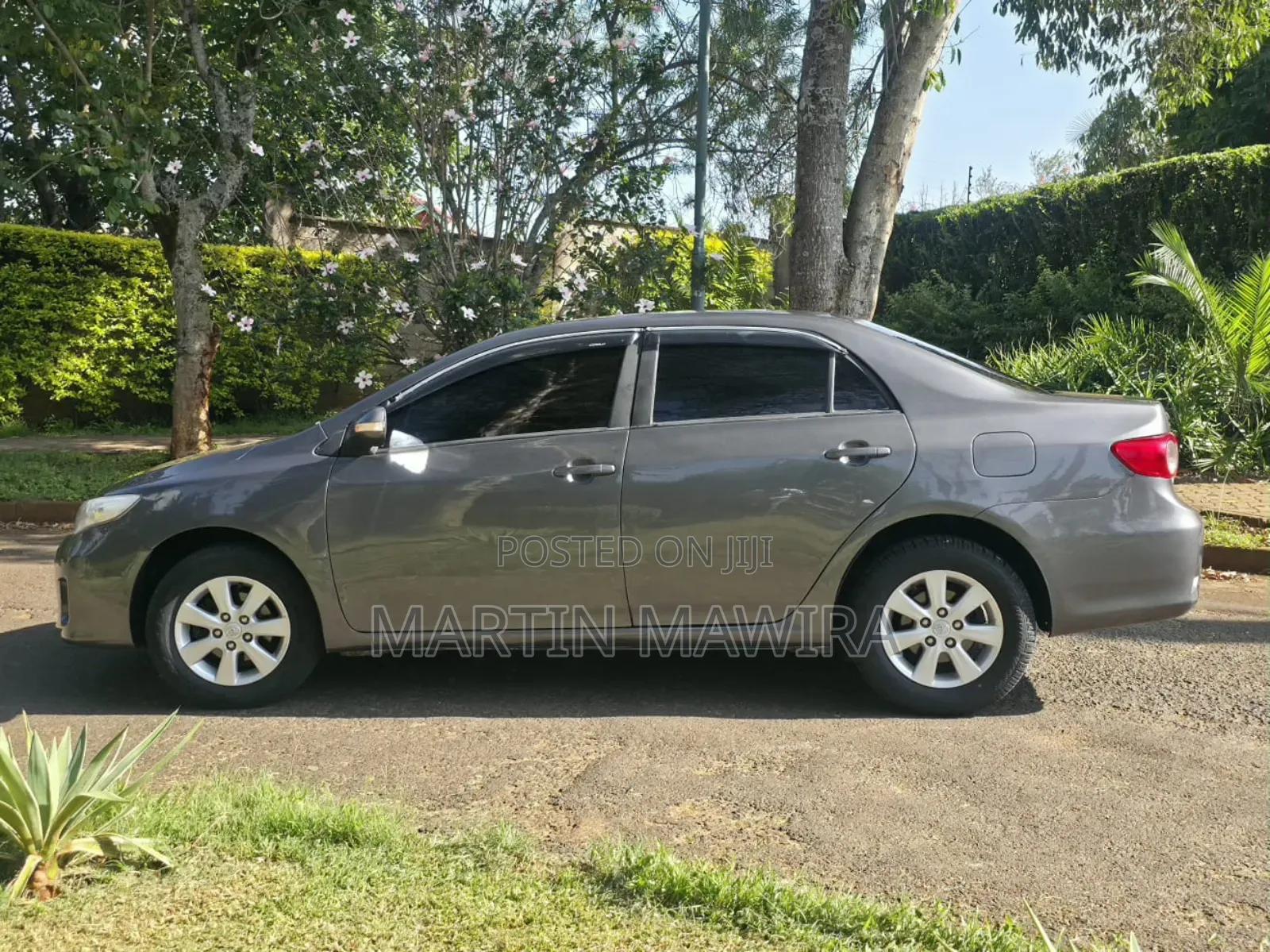 Toyota Corolla 2012 Gray