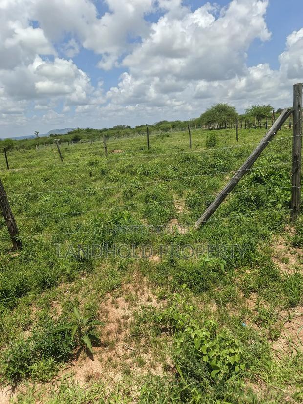 Matuu Prime Plots Touching Tarmac - thumbnail 7
