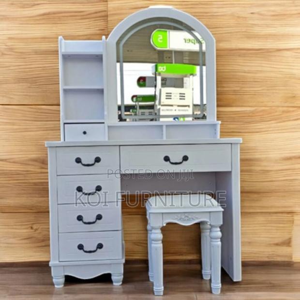 Dressers; Elegant Attractive Dressing Vanity Sets - thumbnail 4