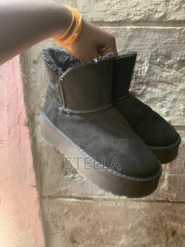 Uggs Shoes - thumbnail 4