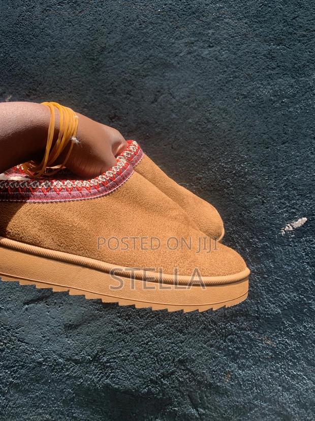 Uggs Shoes - thumbnail 5
