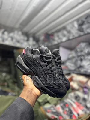 Nike Air Max 95 Levi’S Black Sneakers – Original Streetwear Shoes - thumbnail 2
