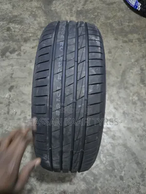 225/55r18 Durun Tyre