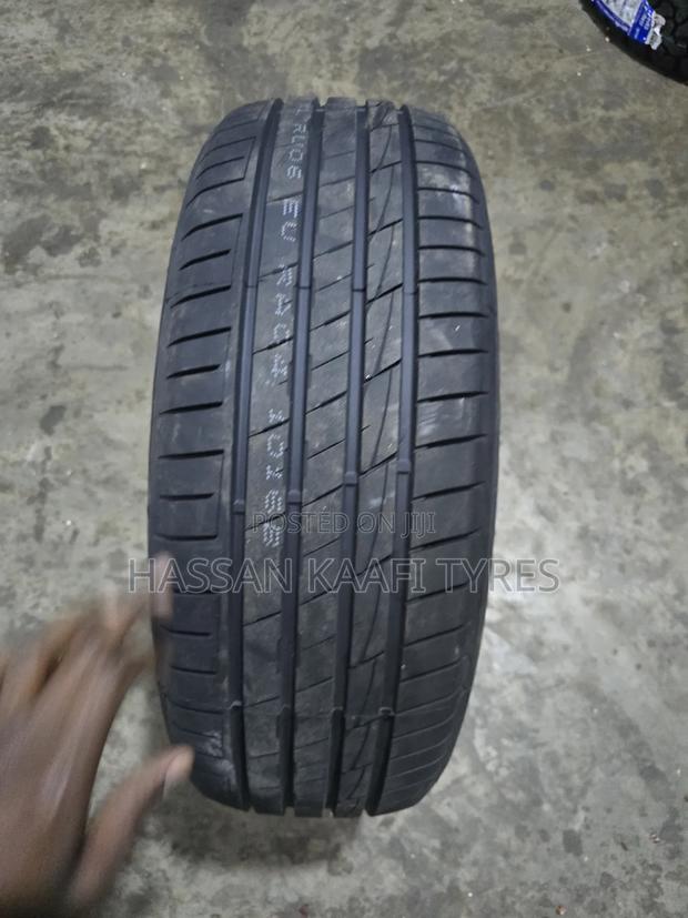 225/55r18 Durun Tyre - thumbnail 2