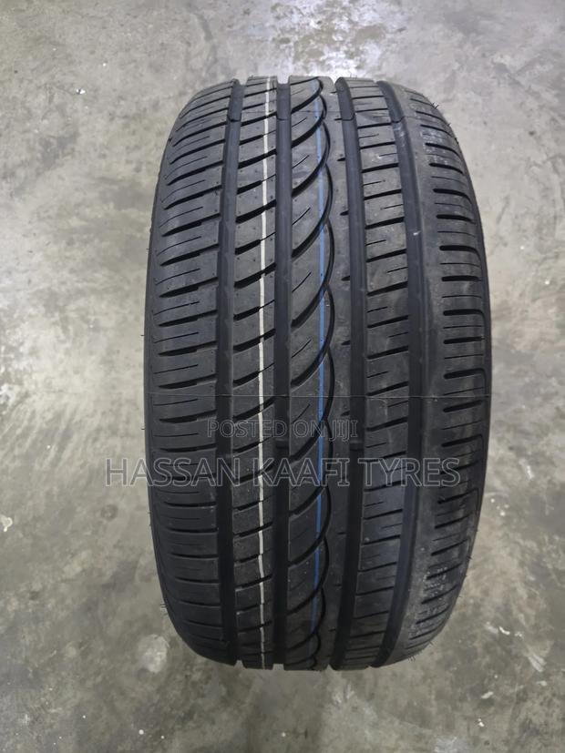 295/40r21 Wideway Tyre - thumbnail 2