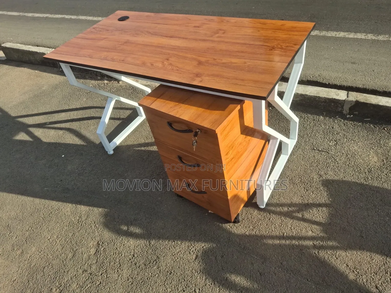 Locally Office Set