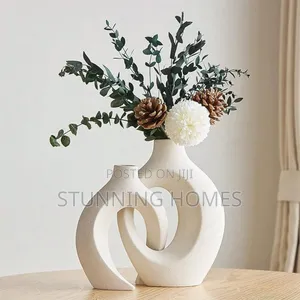 Snuggle Twin Vase Set