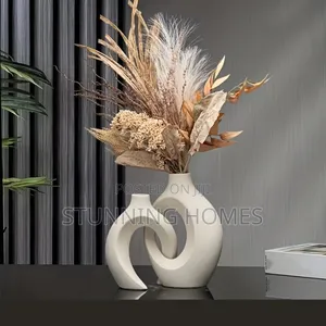 Snuggle Twin Vase Set