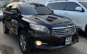 Toyota Vanguard 2013 Maroon