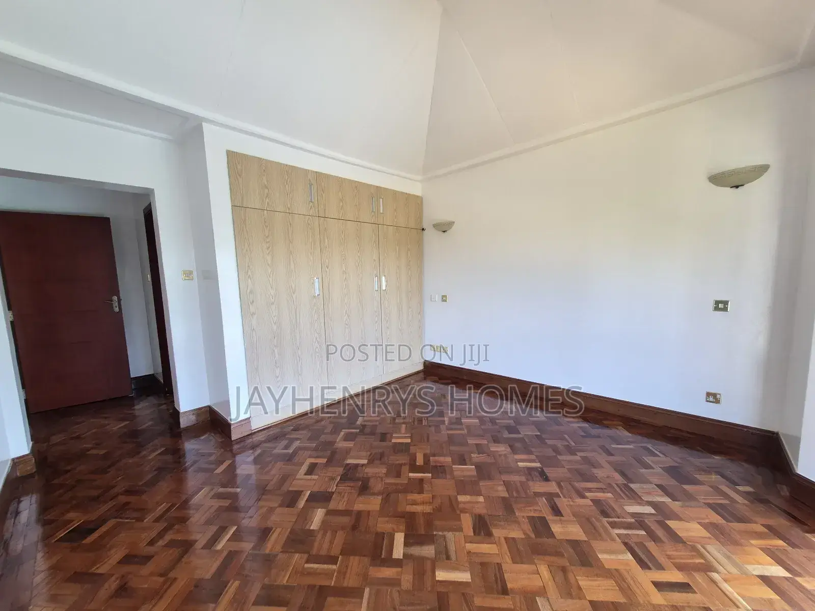 5bdrm House in Runda for rent