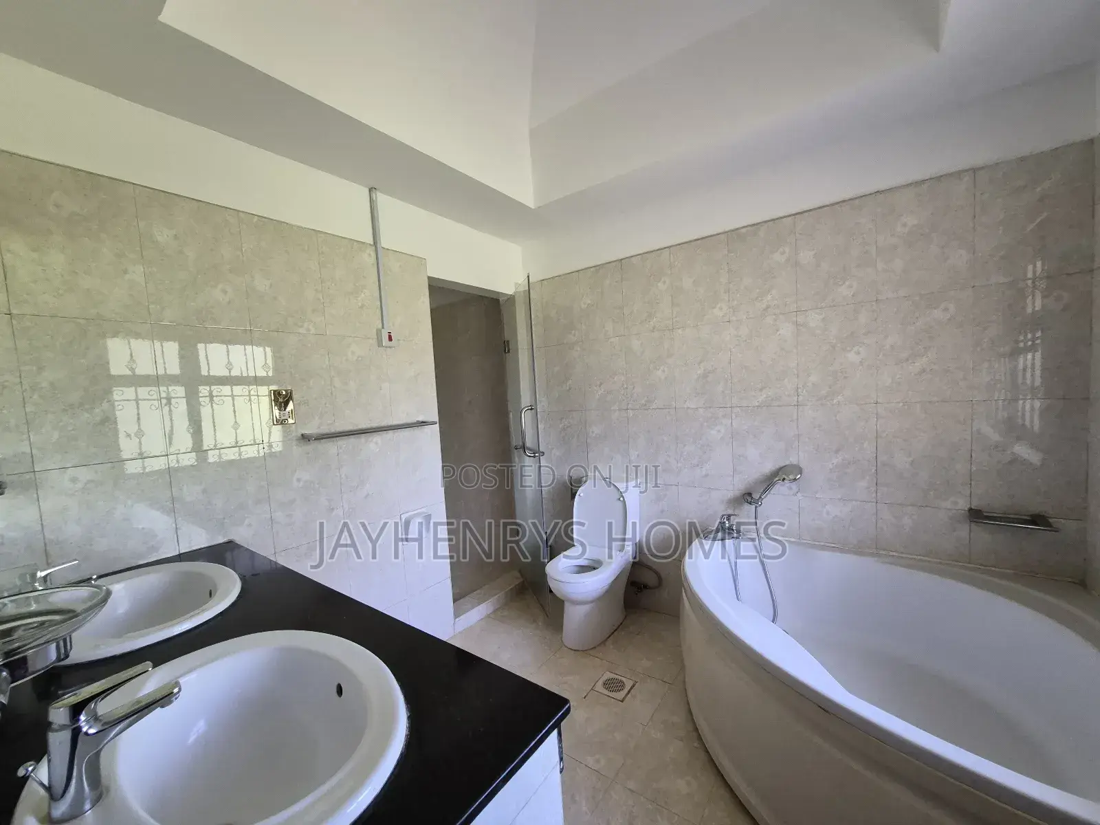 5bdrm House in Runda for rent